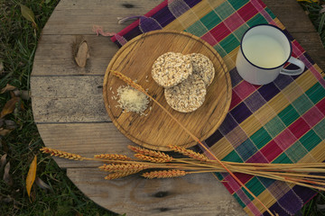 Rice biscuits with a cup of milk