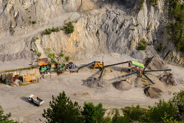 Gravel Work site construction facilities in Romania