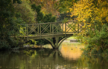 Fototapeta na wymiar Autumn Bridge & Lake
