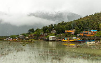 Caleta Tortel, Carattera Austral