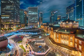 Photo sur Plexiglas Gare ライトアップされた東京駅の夜景　HDR