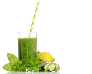 Green smoothie with cucumber,  mint, parsley and lemon as health