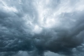 Cercles muraux Ciel Nuages noirs dramatiques ou nuage d& 39 orage