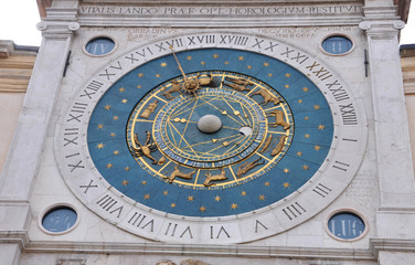 Fototapeta na wymiar Ancient Zodiacal Astronimical Clock in the Piazza dei Signori 
