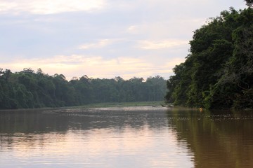 Naklejka premium 早朝の三日月湖