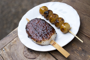 五平餅とみたらし団子