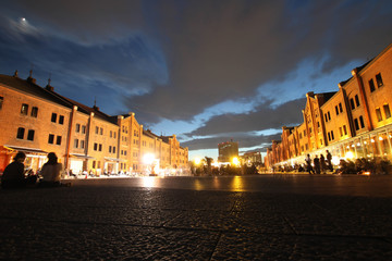Dusk of a red brick warehouse / 夕暮れ時の赤レンガ倉