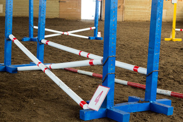 Barrier horse