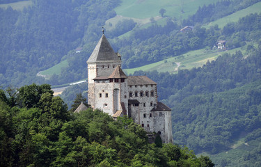 Fototapeta na wymiar Italy, castle Trostburg in South Tyrol
