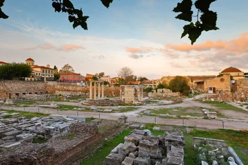 Foto op Plexiglas Rudnes Ancient ruins in city of Athens, Greece.