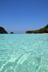 Naklejka premium Clear Water on Tropical island