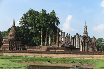 Obraz premium Sukhothai historical park, Wat Mahathat, Unesco world heritage, Sukhothai Thailand