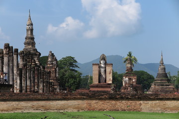 Fototapeta premium Sukhothai historical park, Wat Mahathat, Unesco world heritage, Sukhothai Thailand