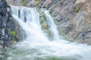 Fototapeta premium falling water in the morning mist.