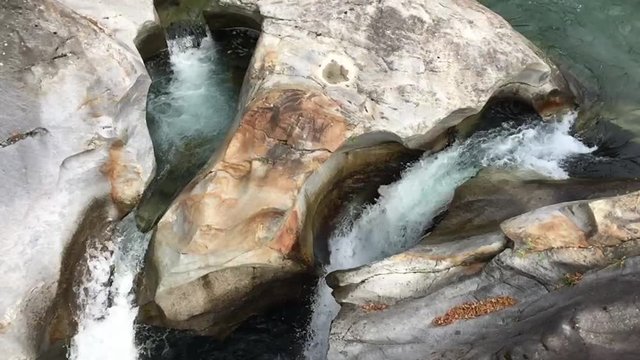 Cascata slow-mo - Orridi di Uriezzo - Marmitte dei Giganti