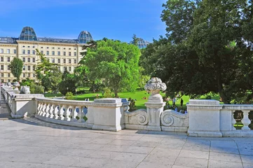 Foto auf Alu-Dibond View of the central park, Vienna © Arseniy Krasnevsky