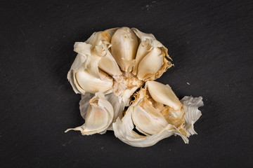 organic whole garlic