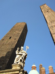 Obraz premium Towers in Bologna Italy Torre di Asinelli