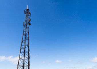 Antena de transmissão de sinal de rádio e TV