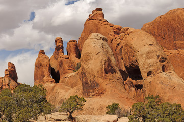 Fototapeta na wymiar Red Rock Towers in Desert