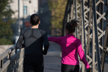 Obraz premium young couple jogging