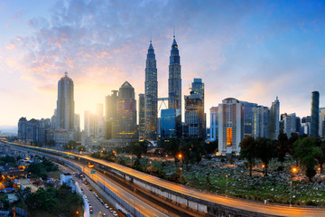 Naklejka premium Panoramę miasta Kuala lumpur rano, panoramę Malezji, Malezja