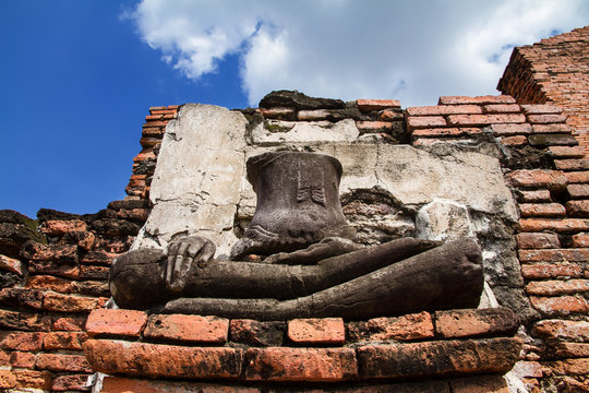 Ayutthaya, Thailand - October, 21, 2016 : Ancient buddha statues