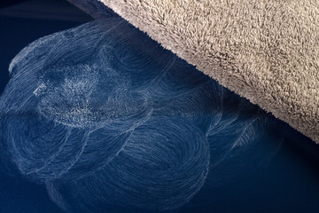 kratzer aus autolack auspolieren mit polierschwamm