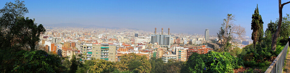 Panorámica de la ciudad de Barcelona, España