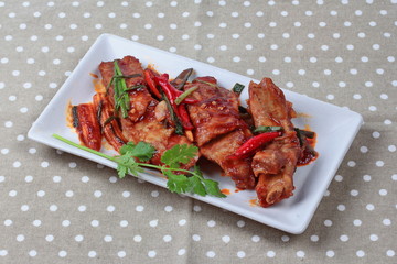 Fried pork spare ribs with grilled chili curry.