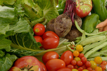 Obraz na płótnie Canvas assortment of seasonal vegetables