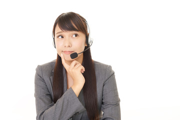 不安そうな表情のオペレーター