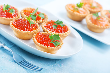 tartalets with seafood