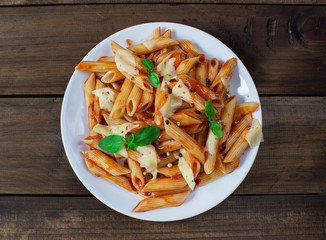 penne pasta in tomato souce