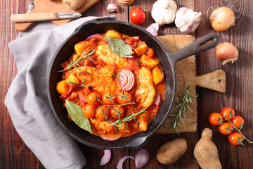 chicken fillet with tomato and rosemary