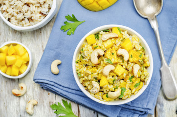 Curry chicken rice with mango