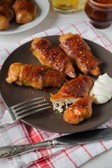 grilled bacon rolls with chicken fillet