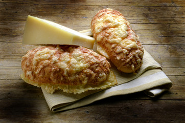 Juustoleipa Bread cheese Suomalainen keittiö 