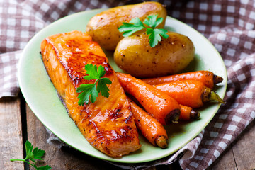 Brined Salmon with Maple Syrup