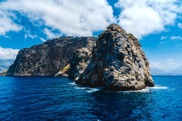 Fototapeta na wymiar Seascape with rocky islands in Alanya