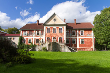 Fototapeta na wymiar Herrenhaus von Ravila, Estland