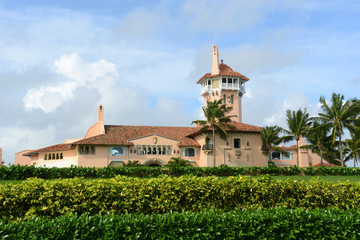 Fototapeta na wymiar Mar-a-Lago on Palm Beach Island, Palm Beach, Florida, USA. Mar-a-Lago is Palm Beach's grandest mansion. The building was built in 1927 by Joseph Urban and Marion Wyeth.