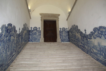 Lisbonne, escalier du couvent de la cathédrale Saõ Vincente de Fora 