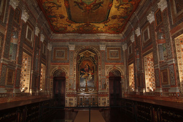 Fototapeta na wymiar Lisbonne, bibliothèque de la cathédrale Saõ Vincente de Fora