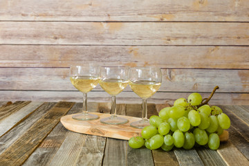 White wine flight with grapes