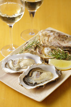 生牡蠣　Oysters