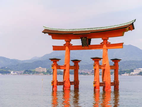 厳島神社 Images – Browse 3,332 Stock Photos, Vectors, and Video