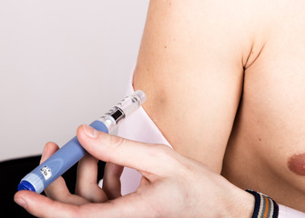 Injections of insulin to blood sugar disease. Diabetic Glycemic control. Dependent first type diabetes patient.