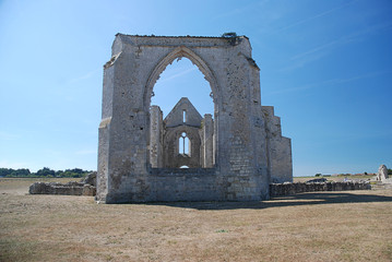 Ruine d'&eacute;glise &agrave; l'Ile de R&eacute;