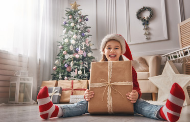 girls with present